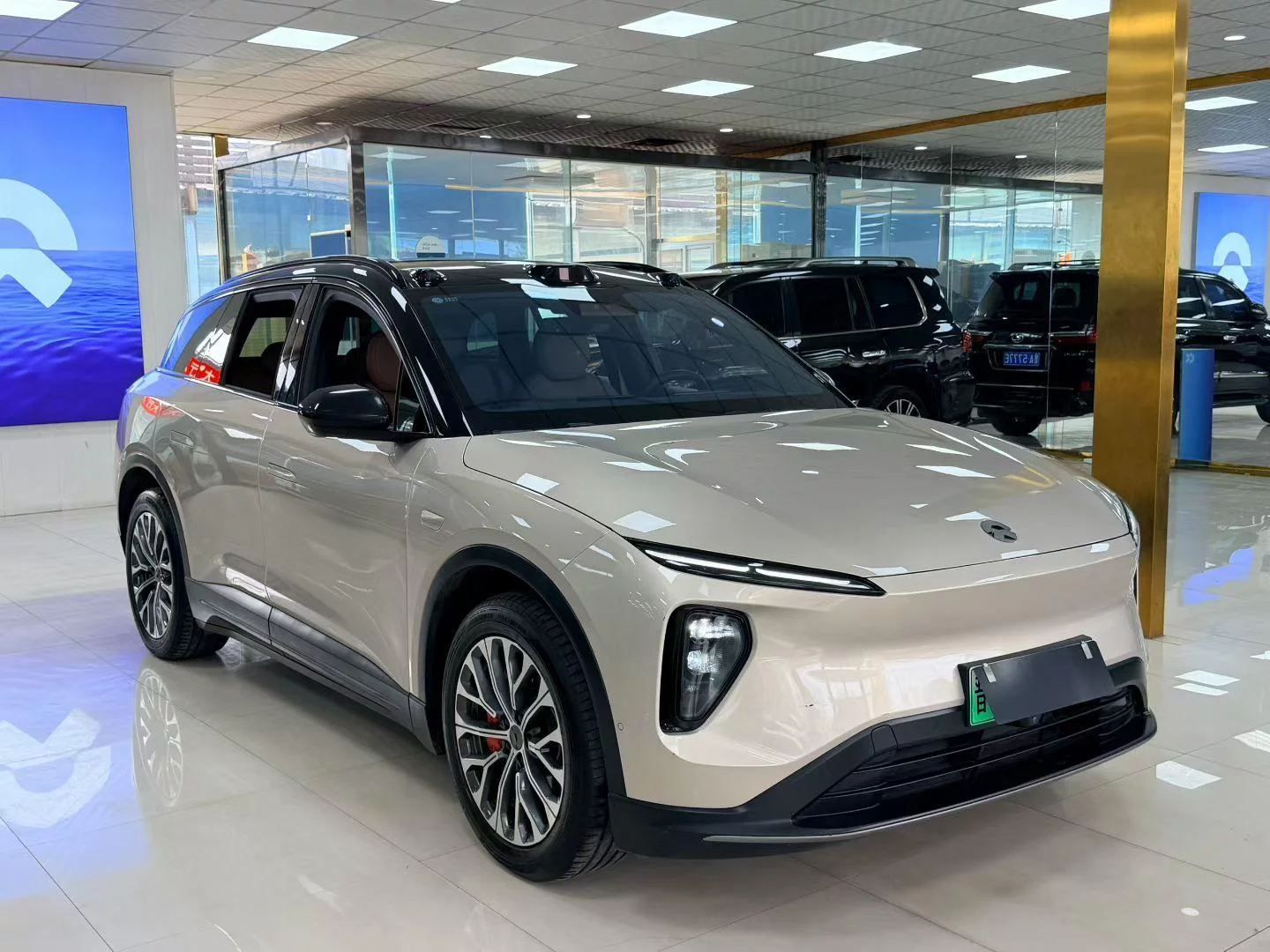 NIO ES6