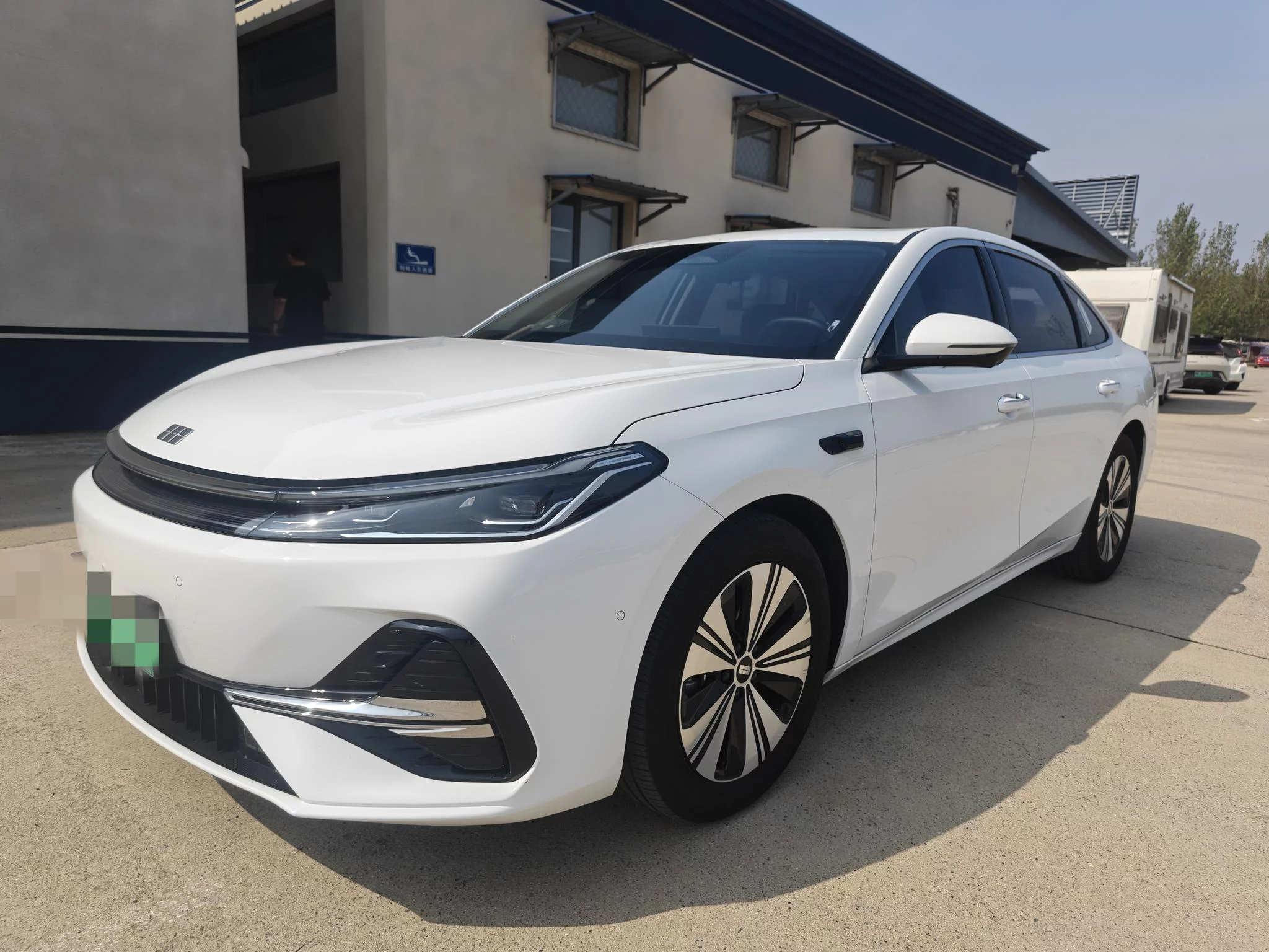 Geely Galaxy A7 EM  из Китая