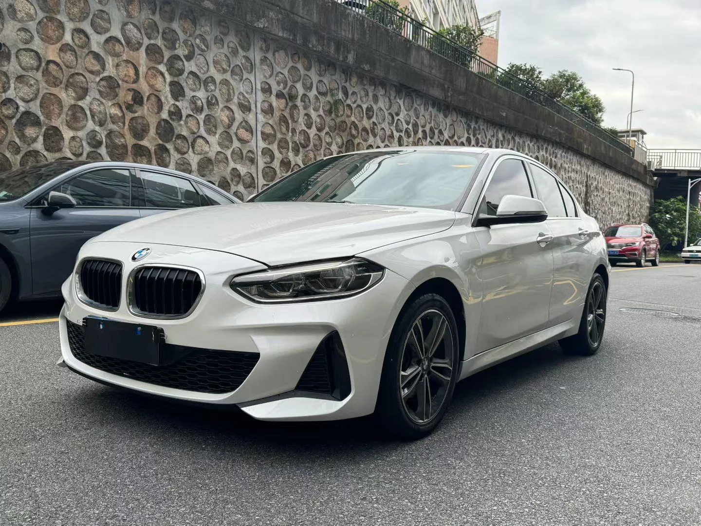 BMW 1 Series  из Китая