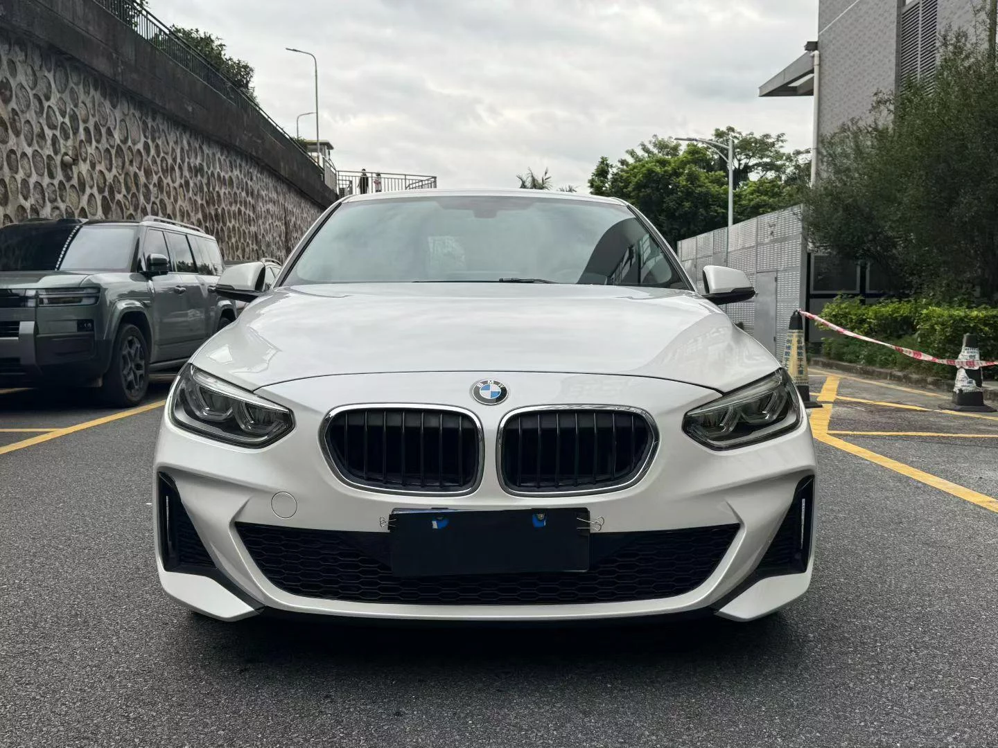 BMW 1 Series  из Китая