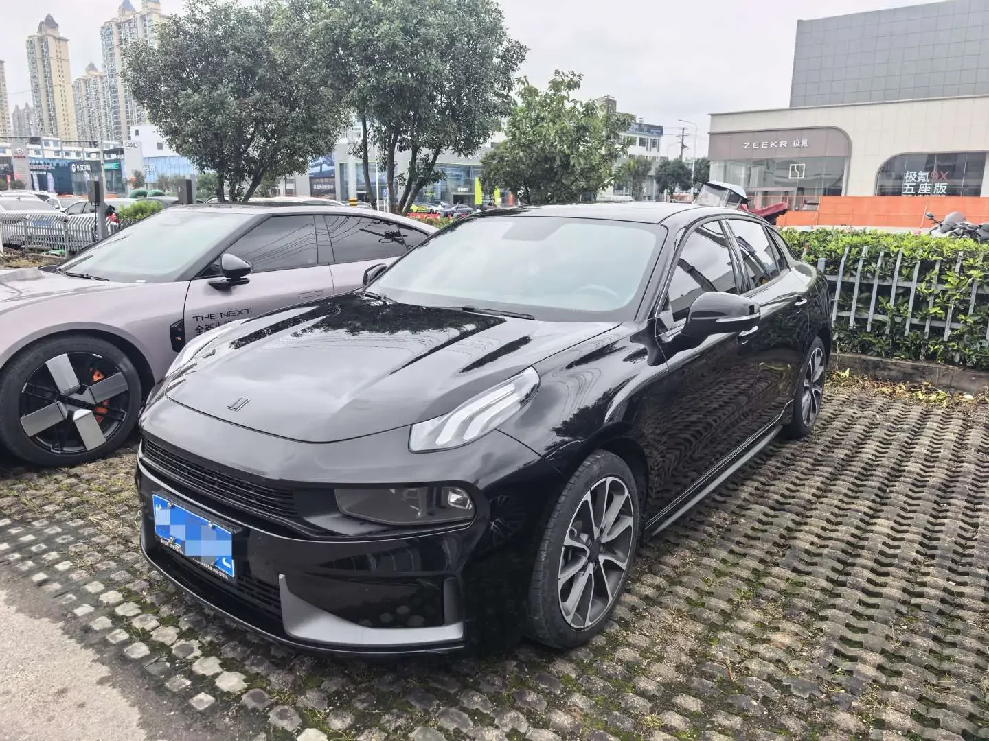 Lynk & Co 03