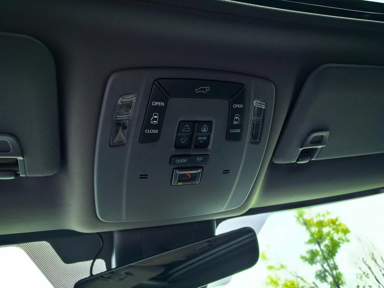 TOYOTA GRANVIA