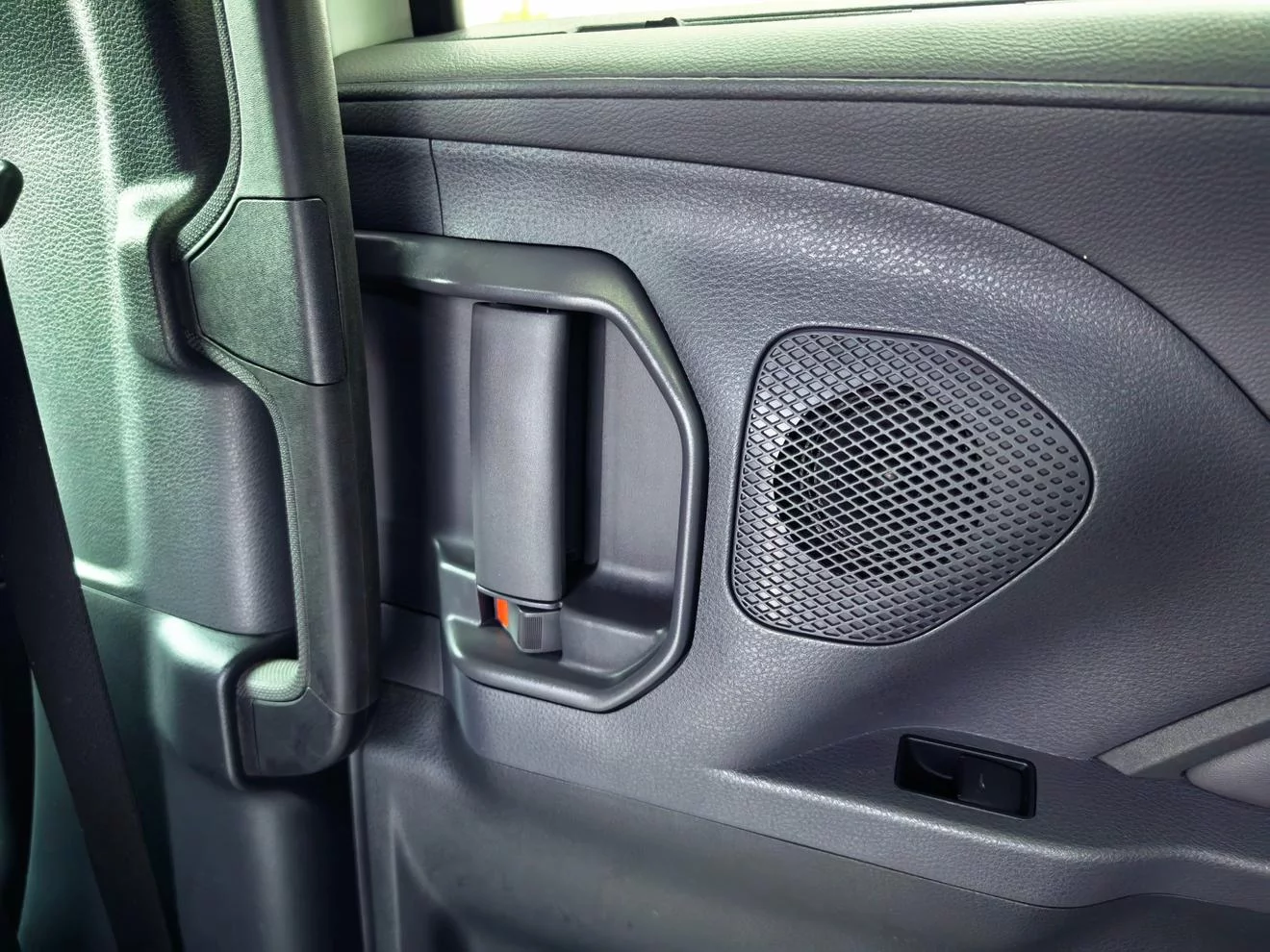 TOYOTA GRANVIA
