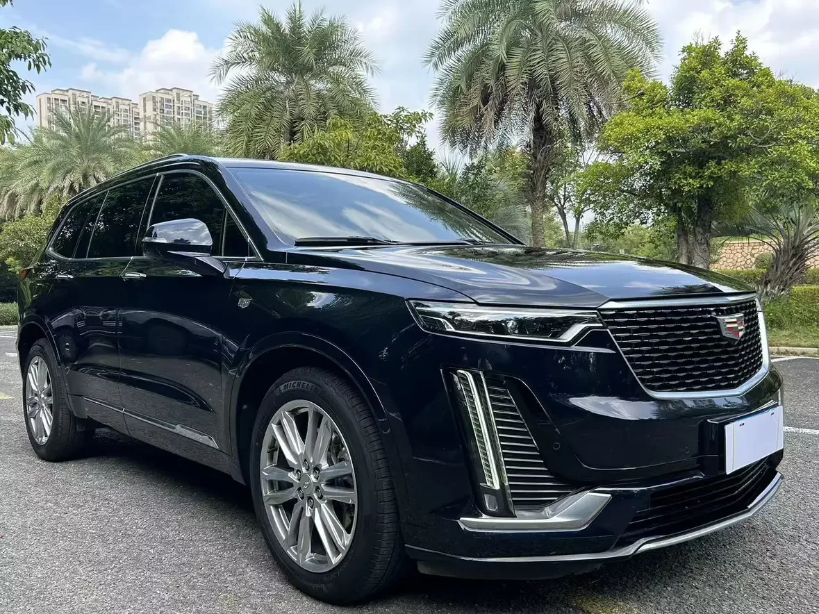 Cadillac XT6