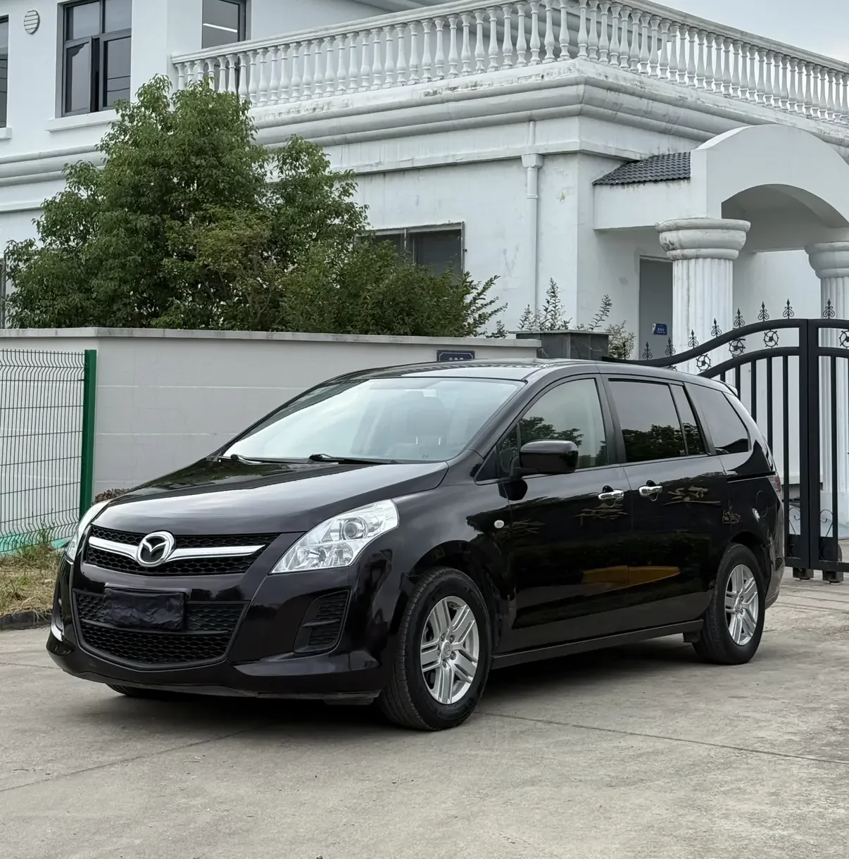 Mazda Mazda8