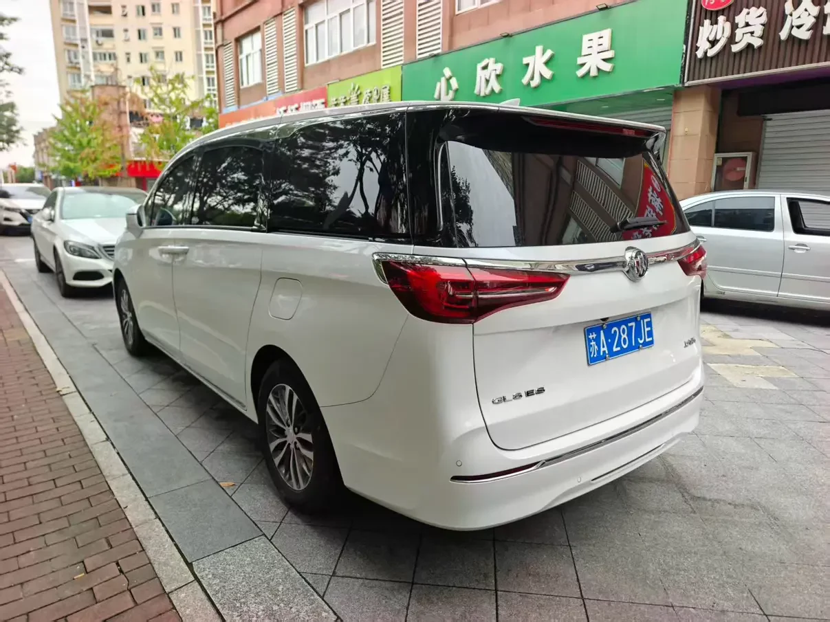 Buick GL8