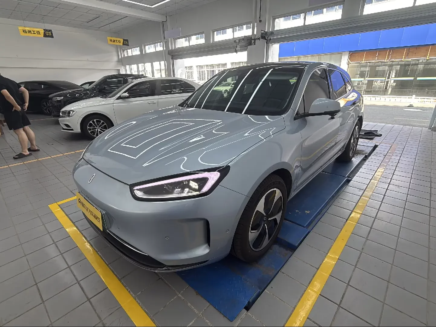 AITO M5