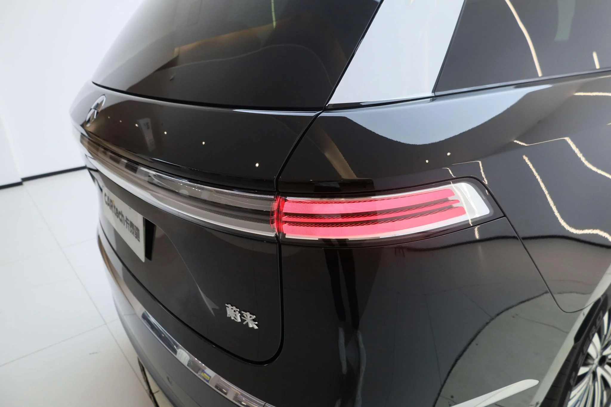 NIO ES9