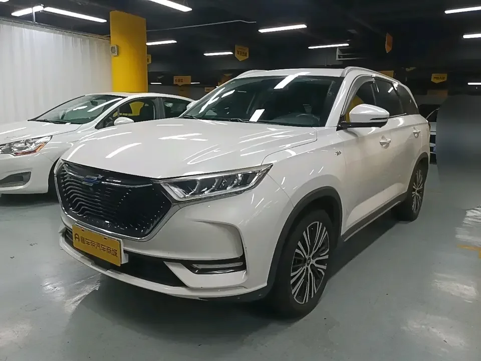 Oshan Changan Auchan X7