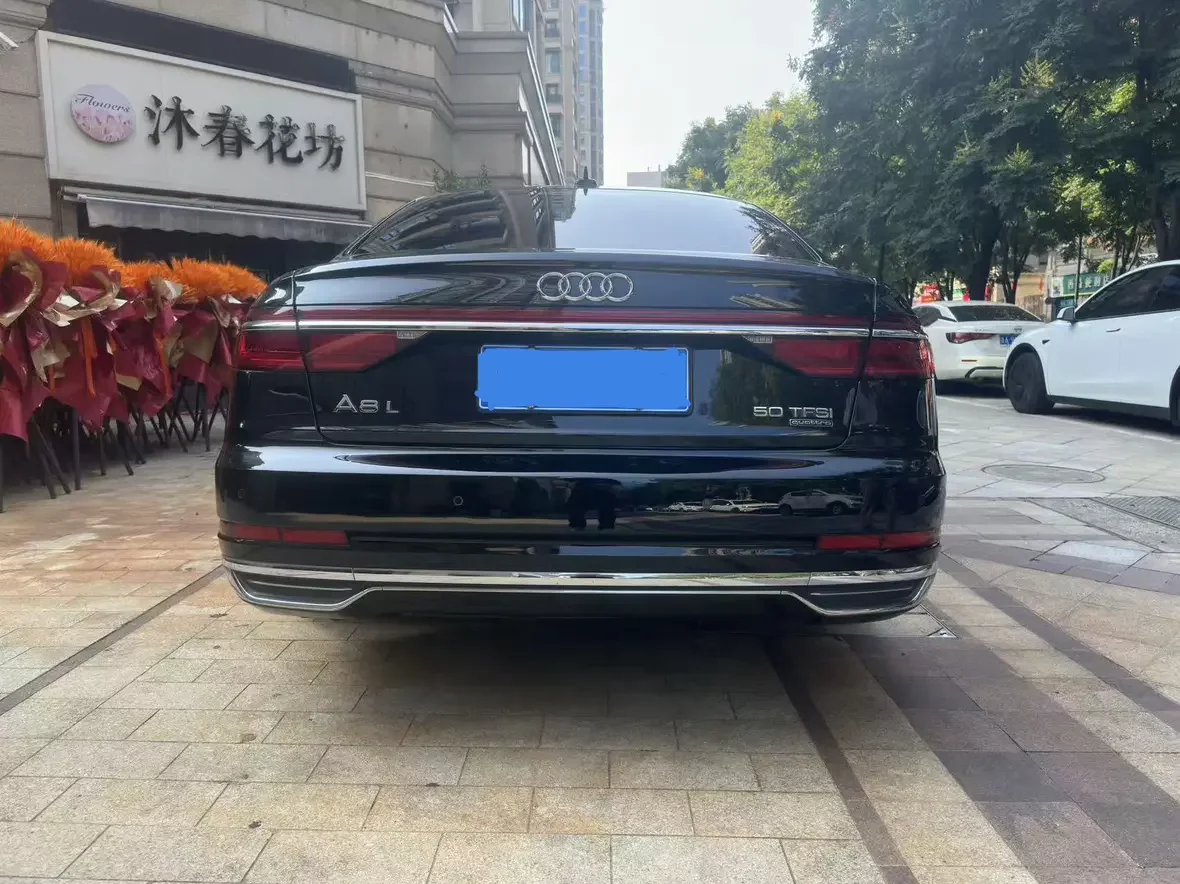 Audi A8