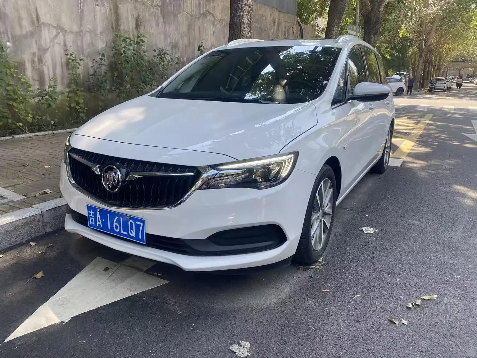 Buick GL6