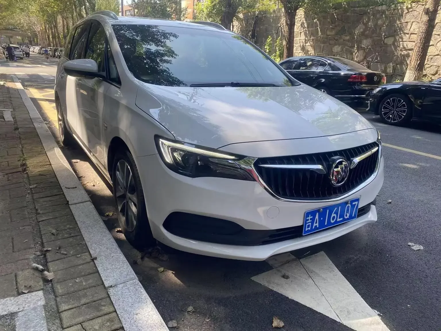 Buick GL6