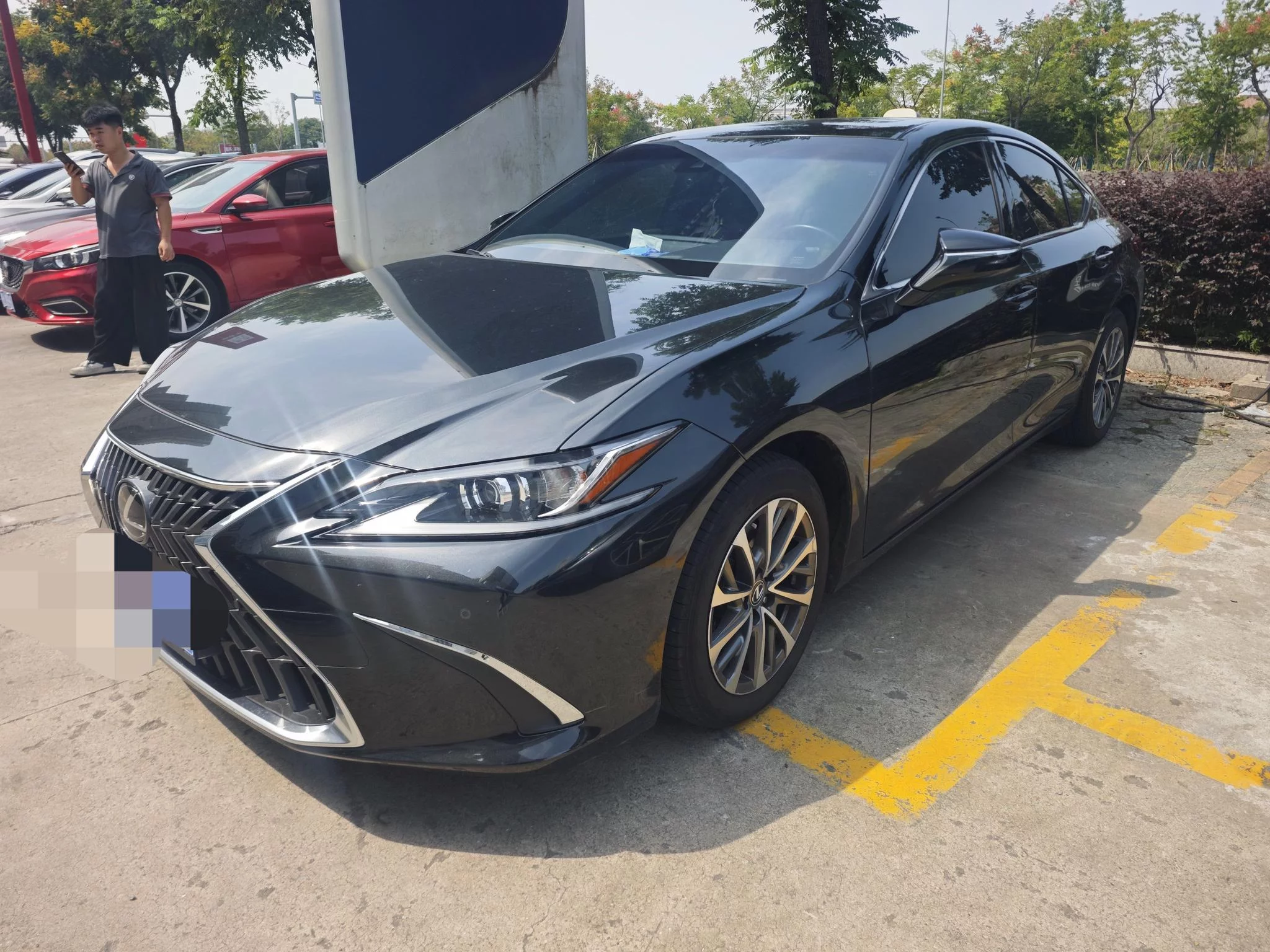 Lexus ES