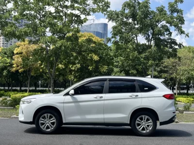 Haval M6