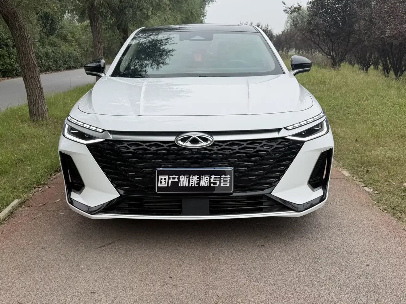 Chery Arrizo 8