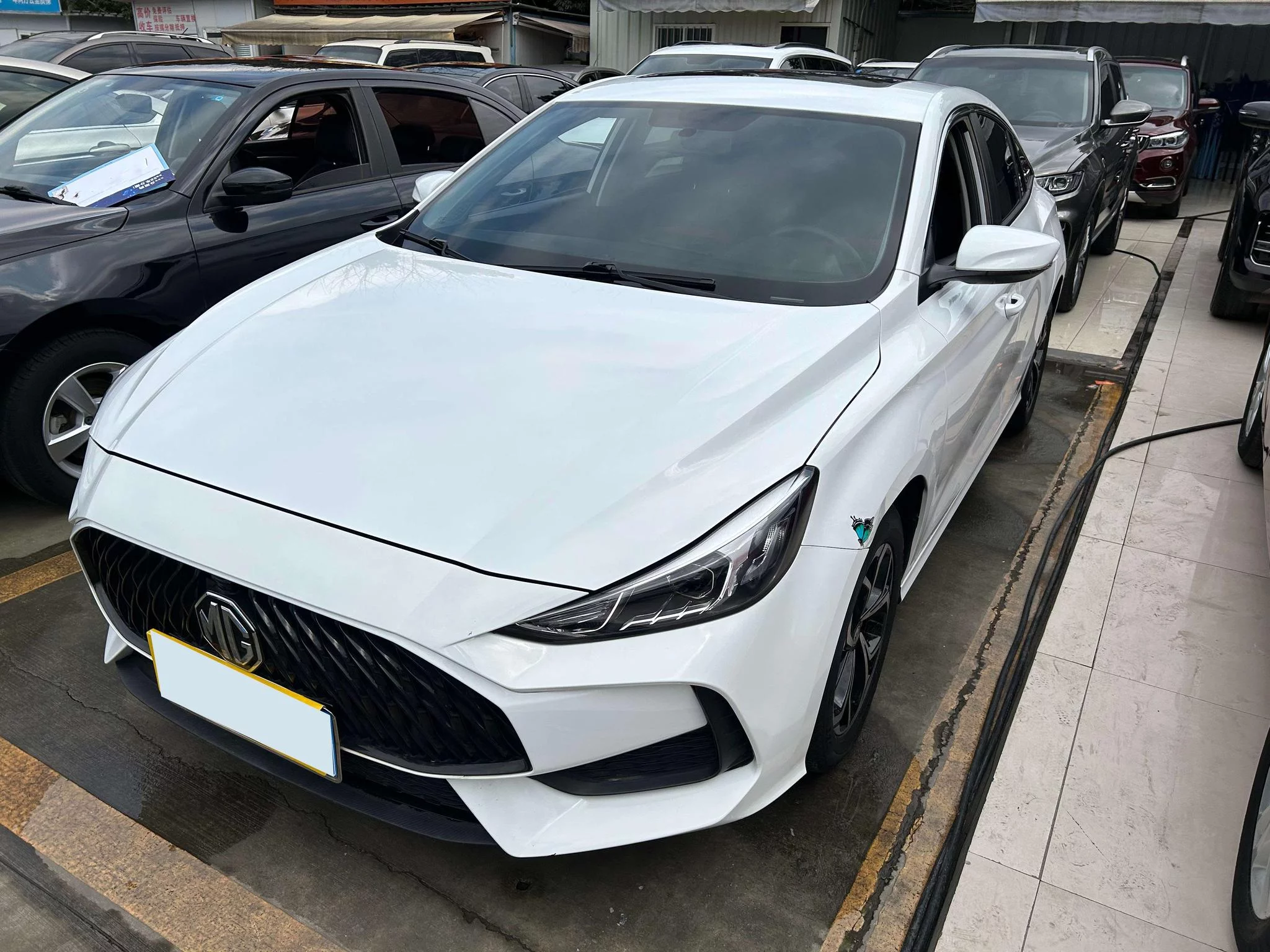 MG 5