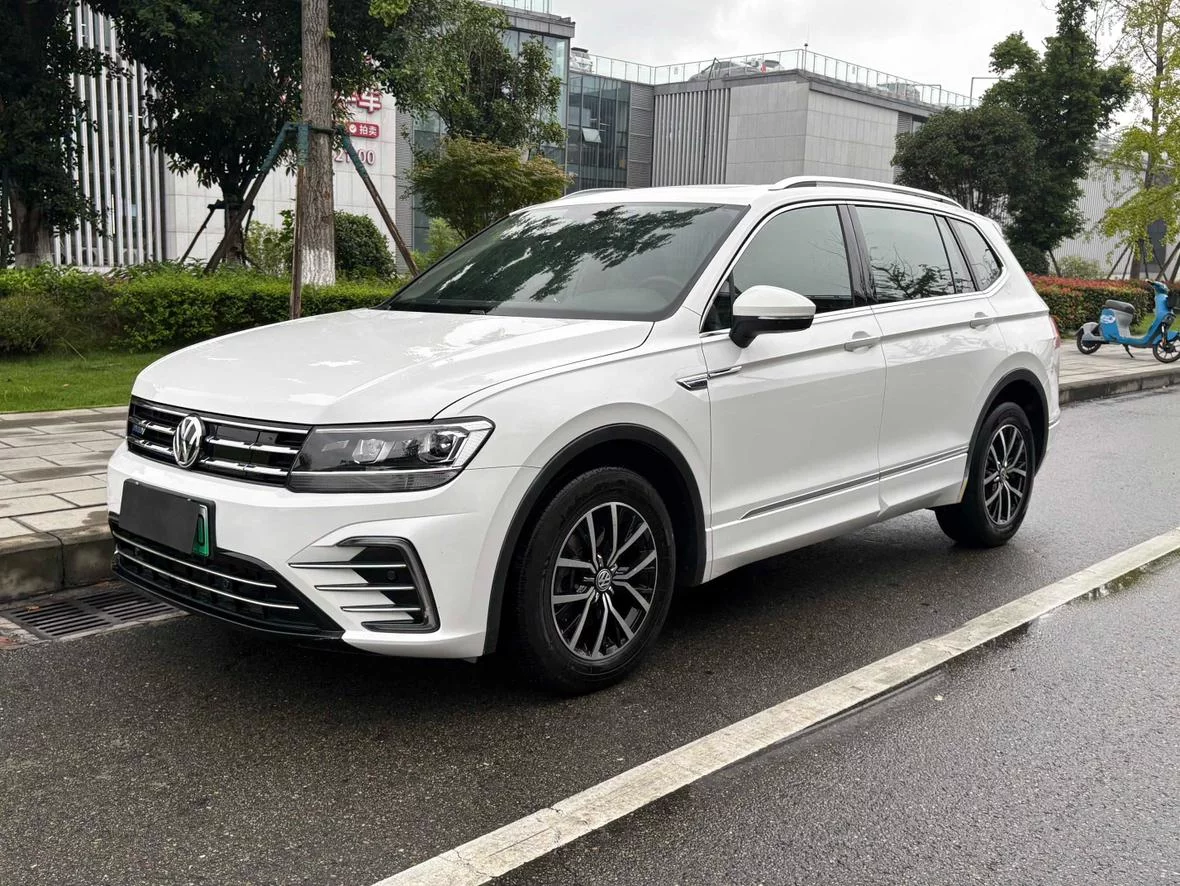 Volkswagen Tiguan L PHEV