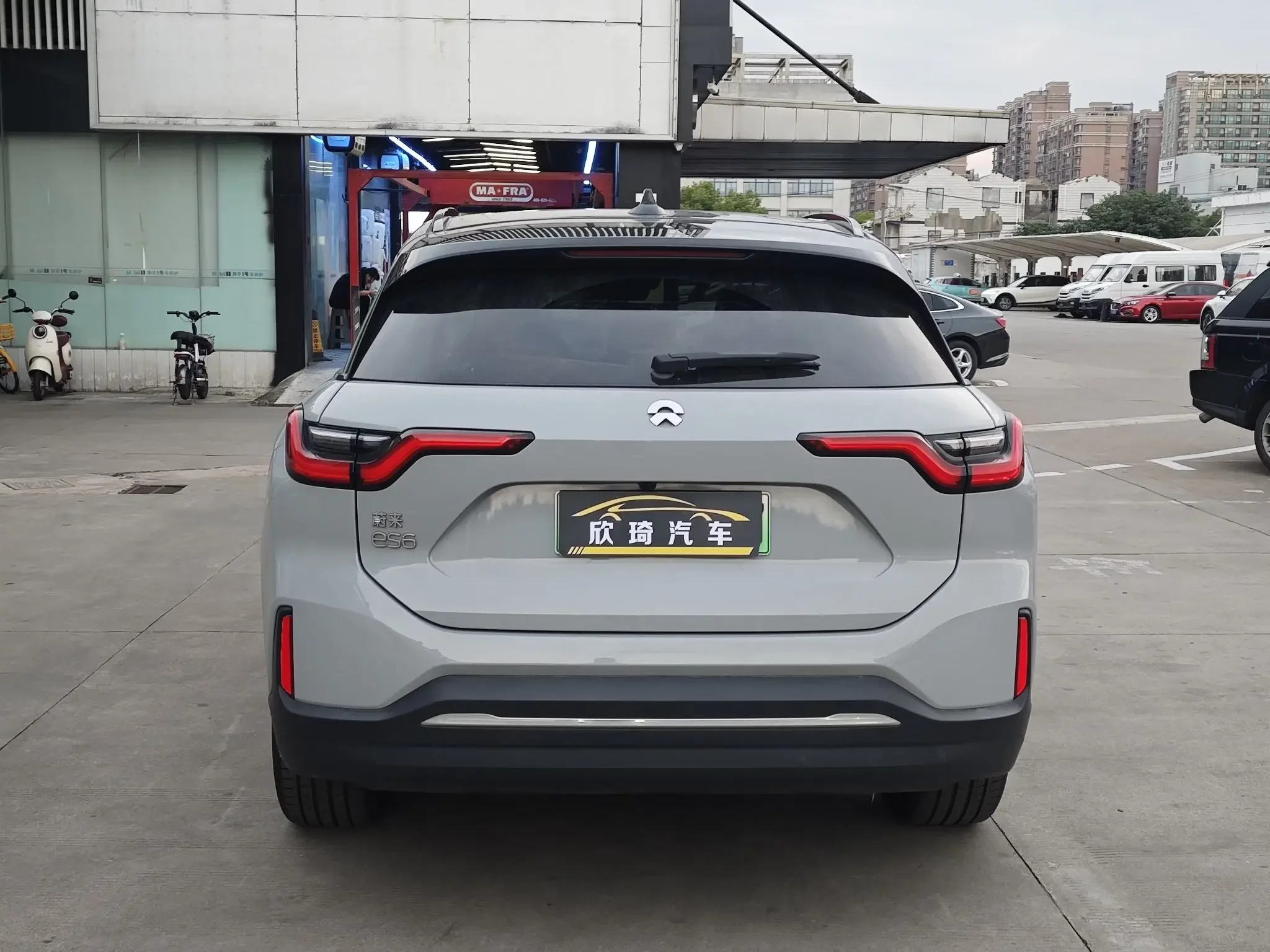 NIO ES6