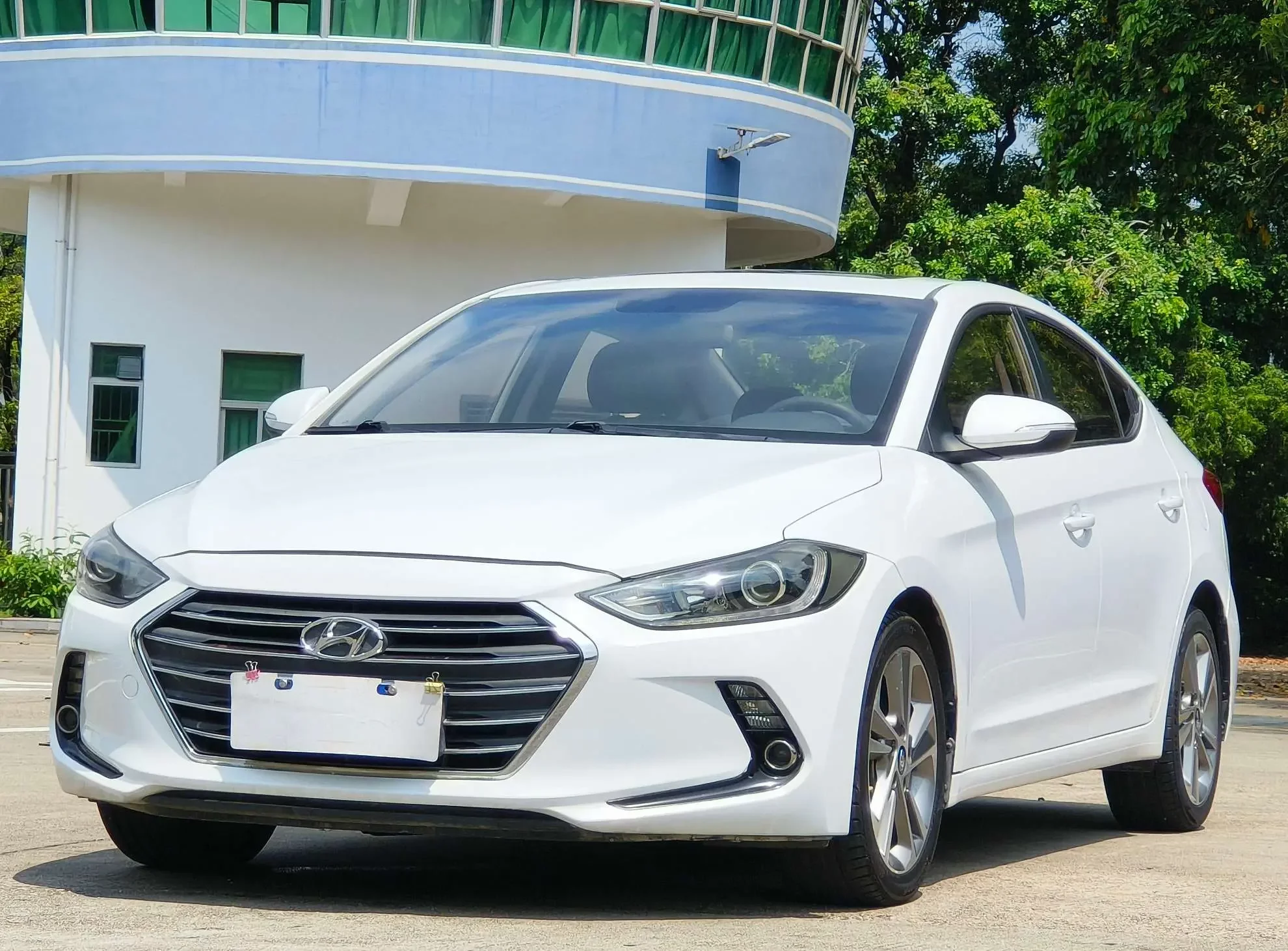 Hyundai Elantra Lingdong