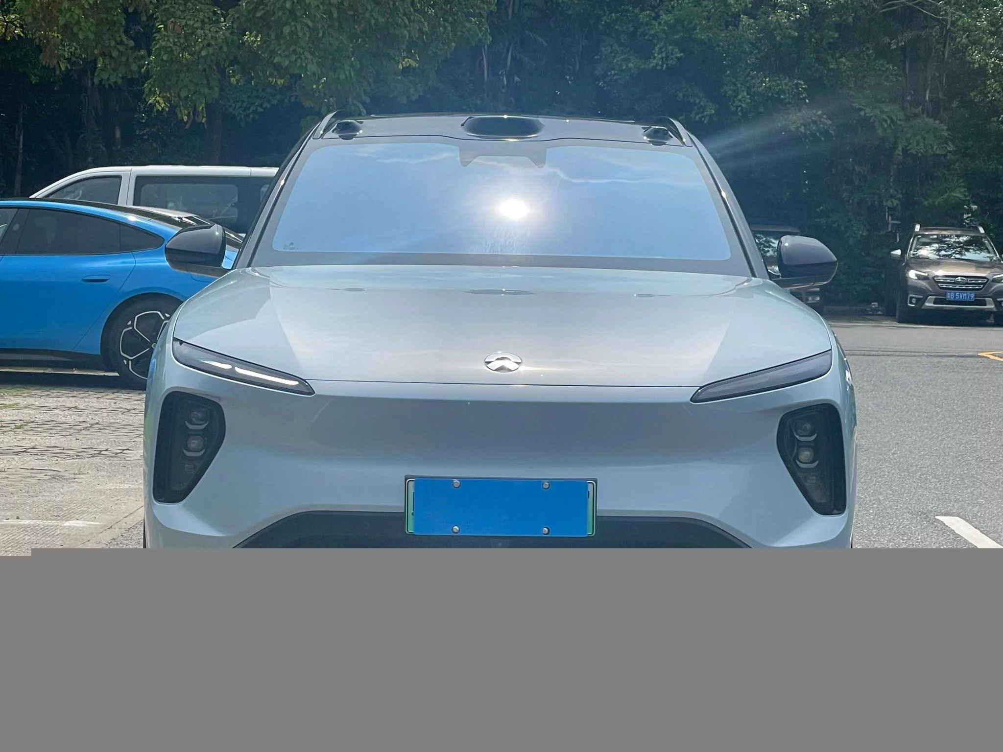 NIO ES6
