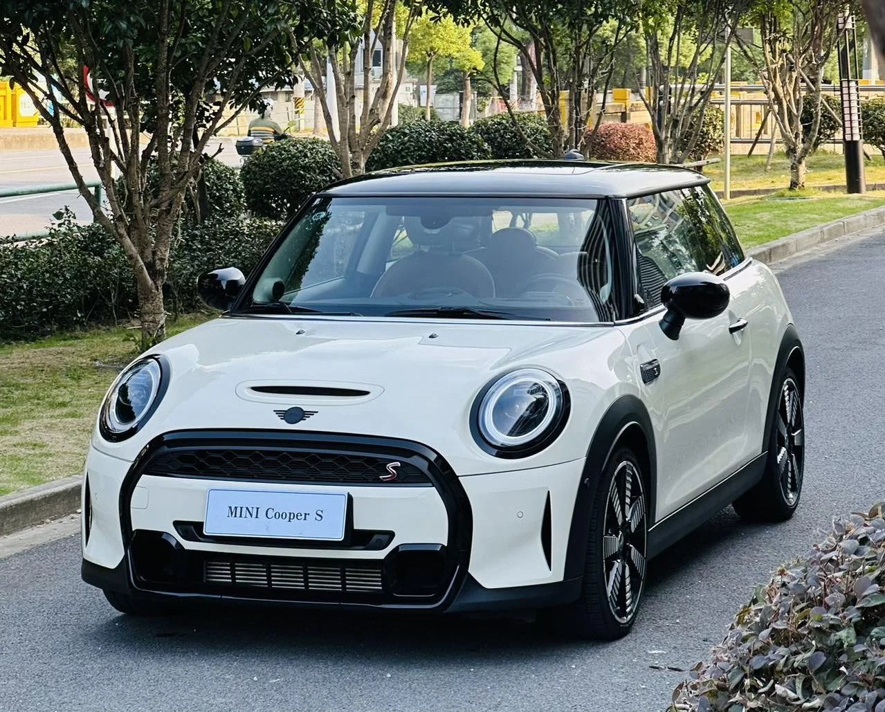 MINI MINI