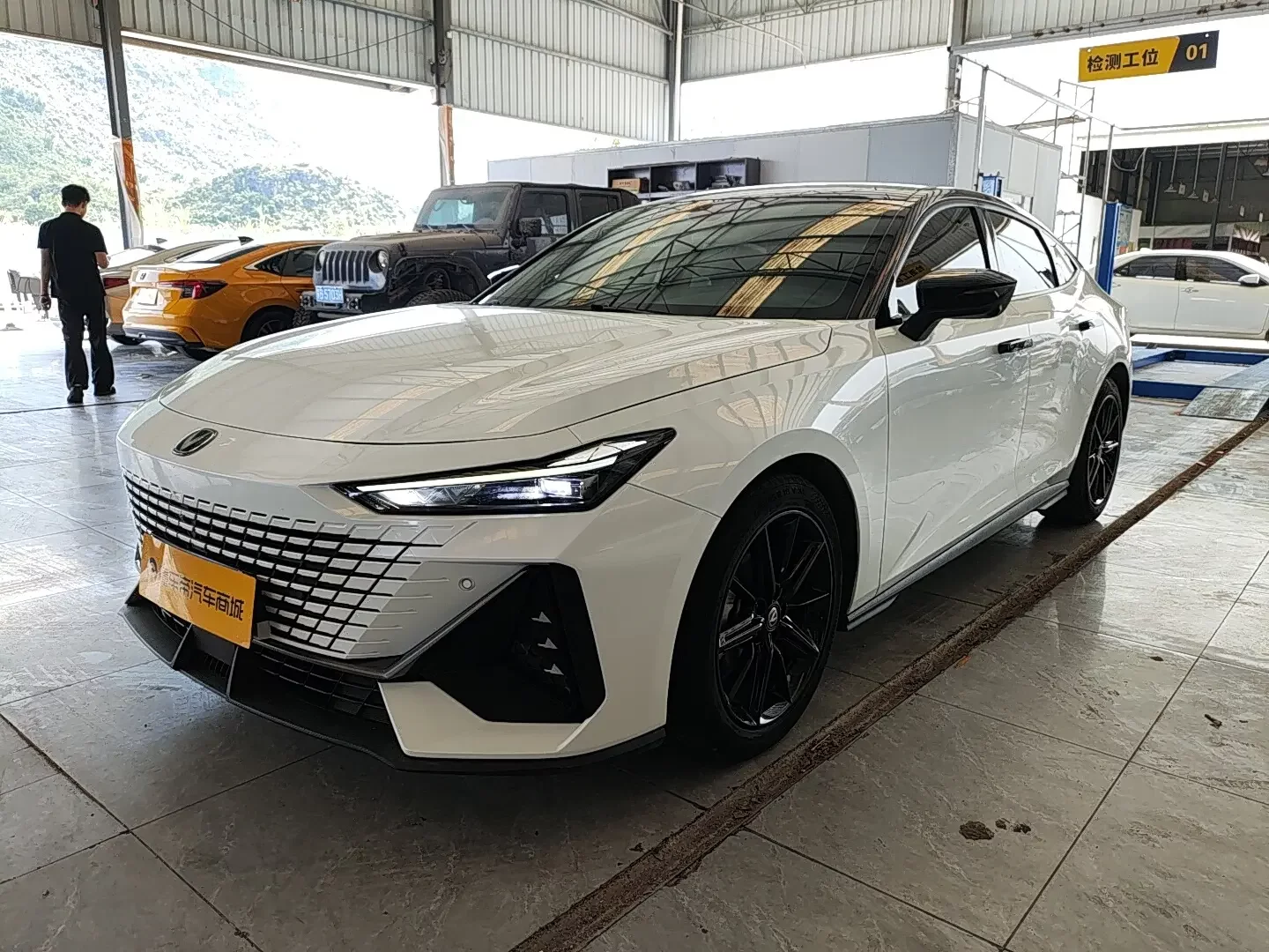 Changan UNI-V