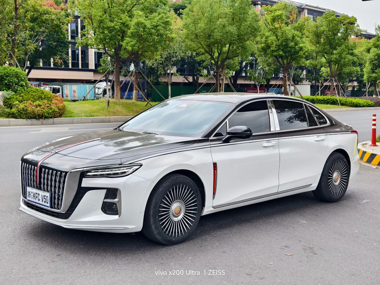 Hongqi H5