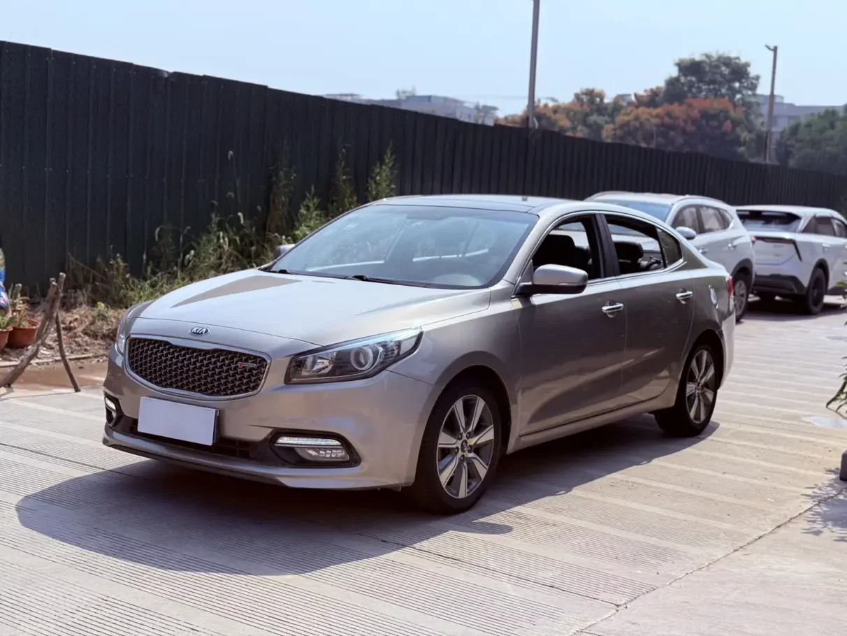 Kia K4