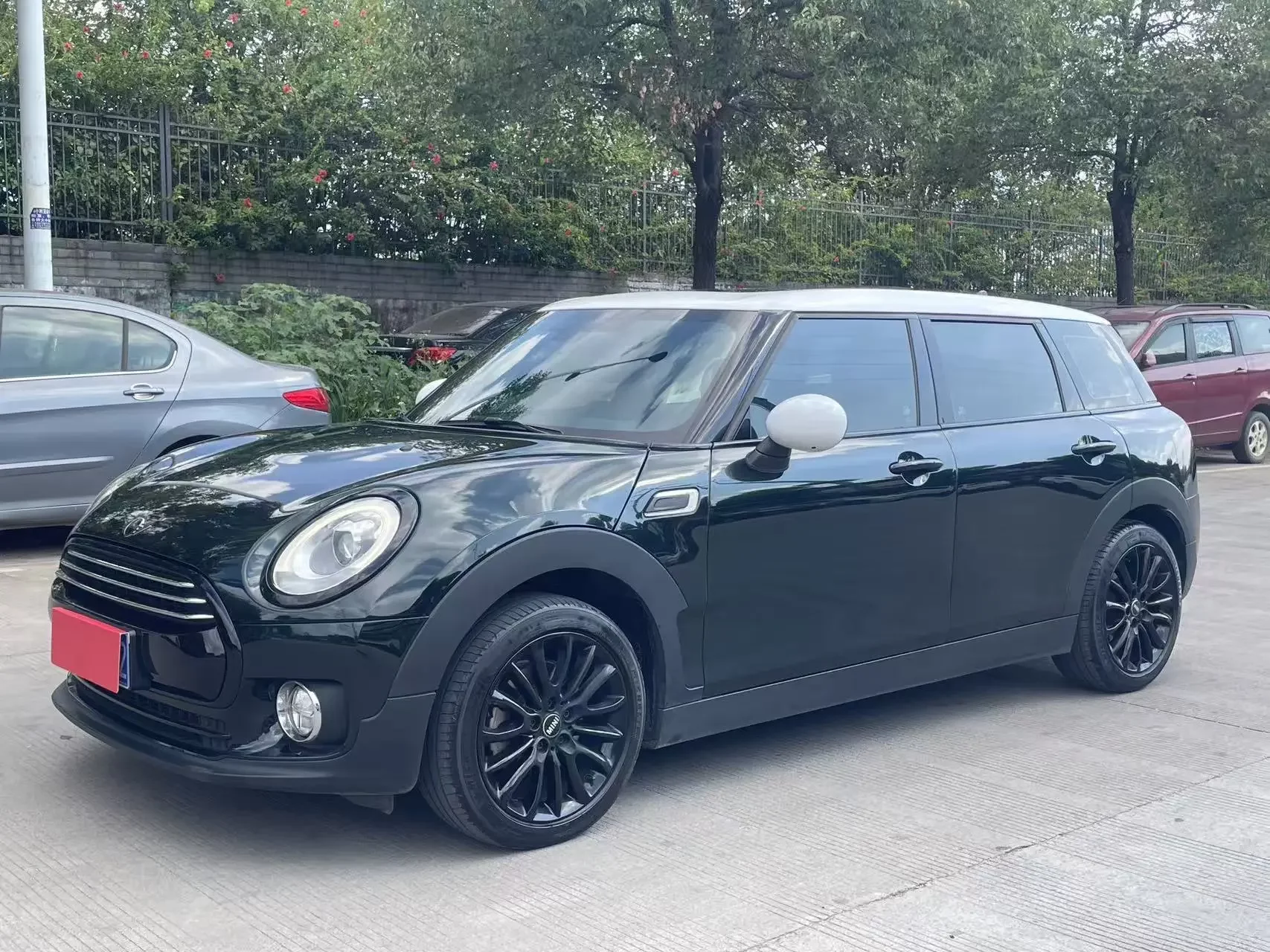 MINI CLUBMAN