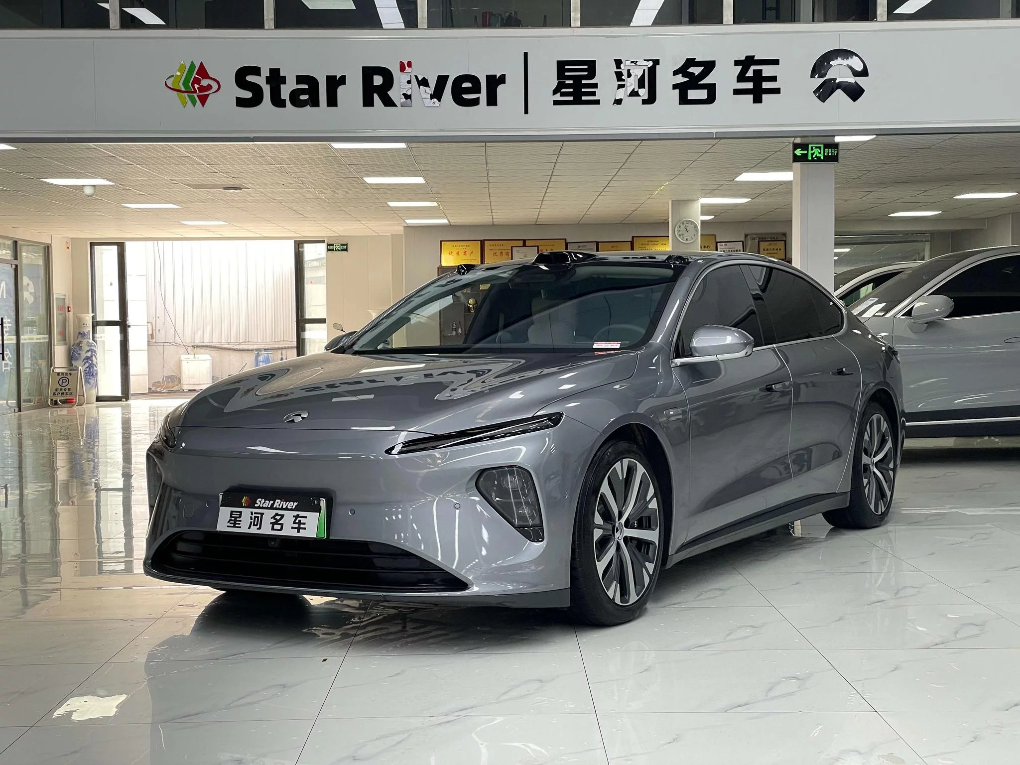 NIO ET7