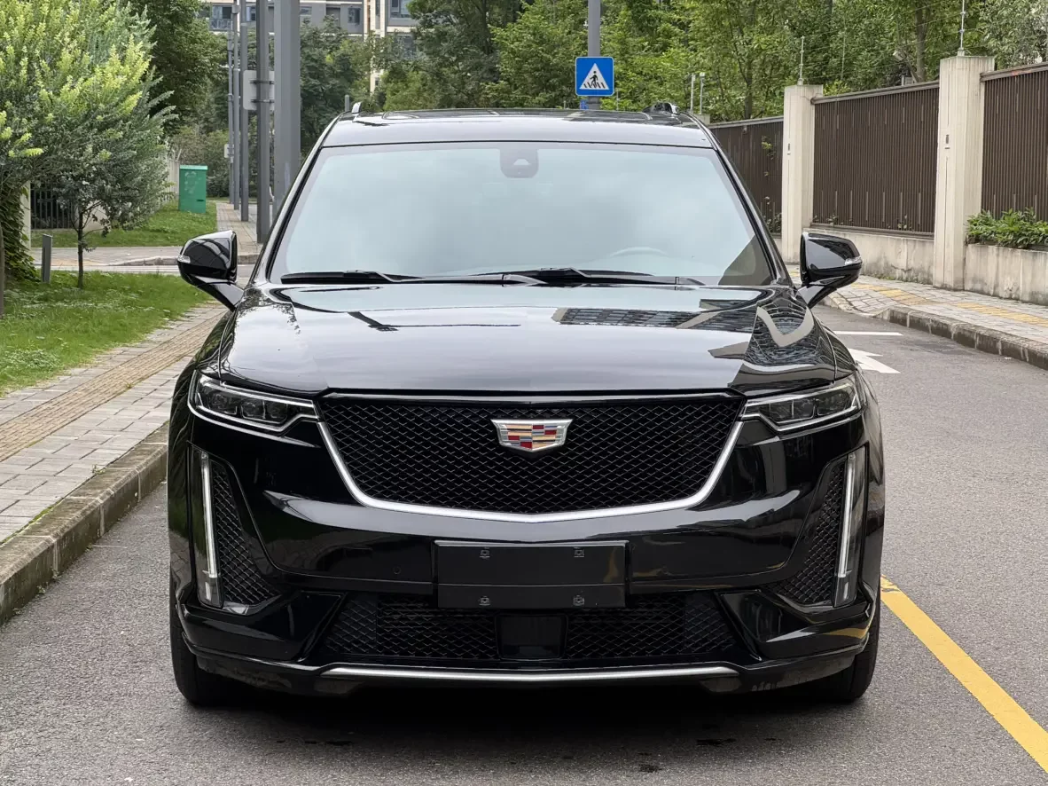 Cadillac XT6