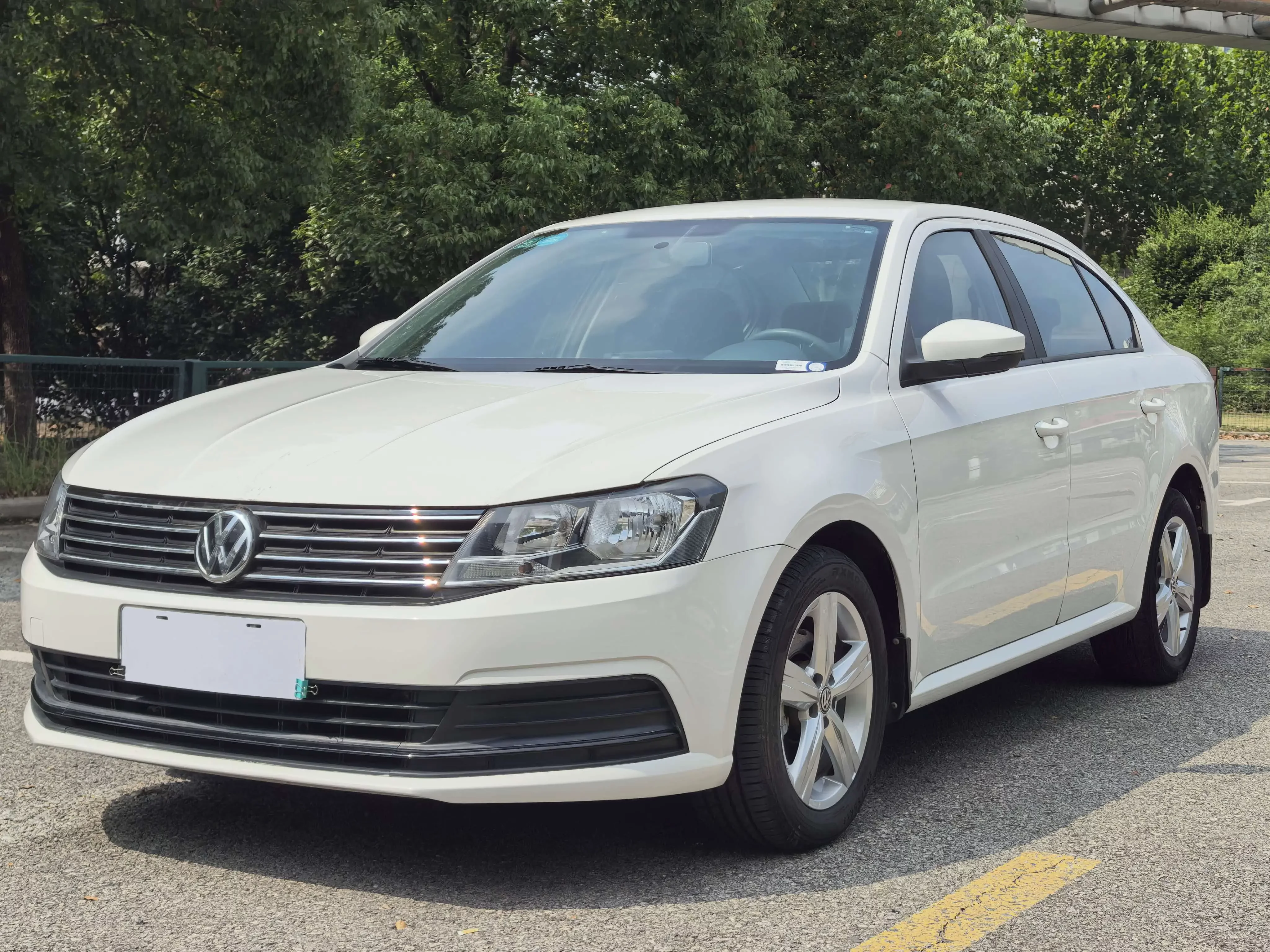 Volkswagen Lavida  из Китая