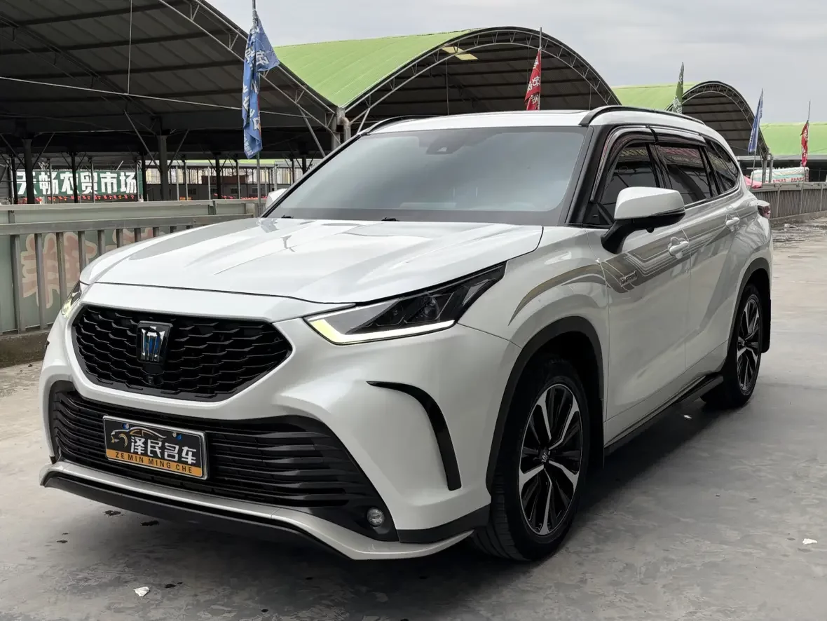 Toyota Crown Kluger