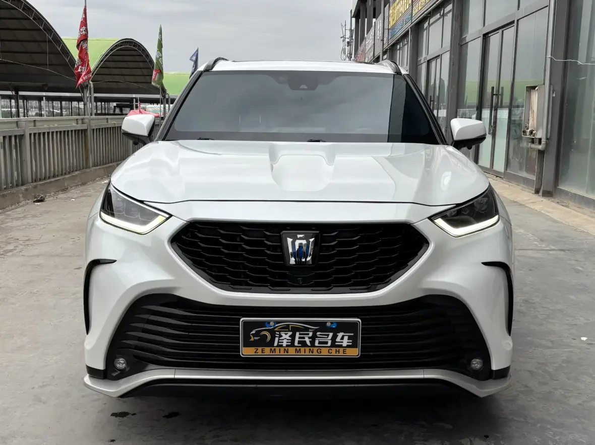 Toyota Crown Kluger