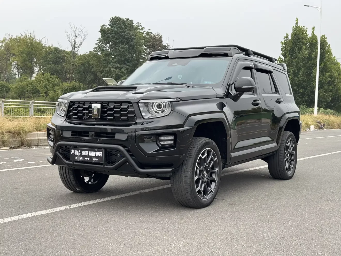 TANK 700 Hi4-T