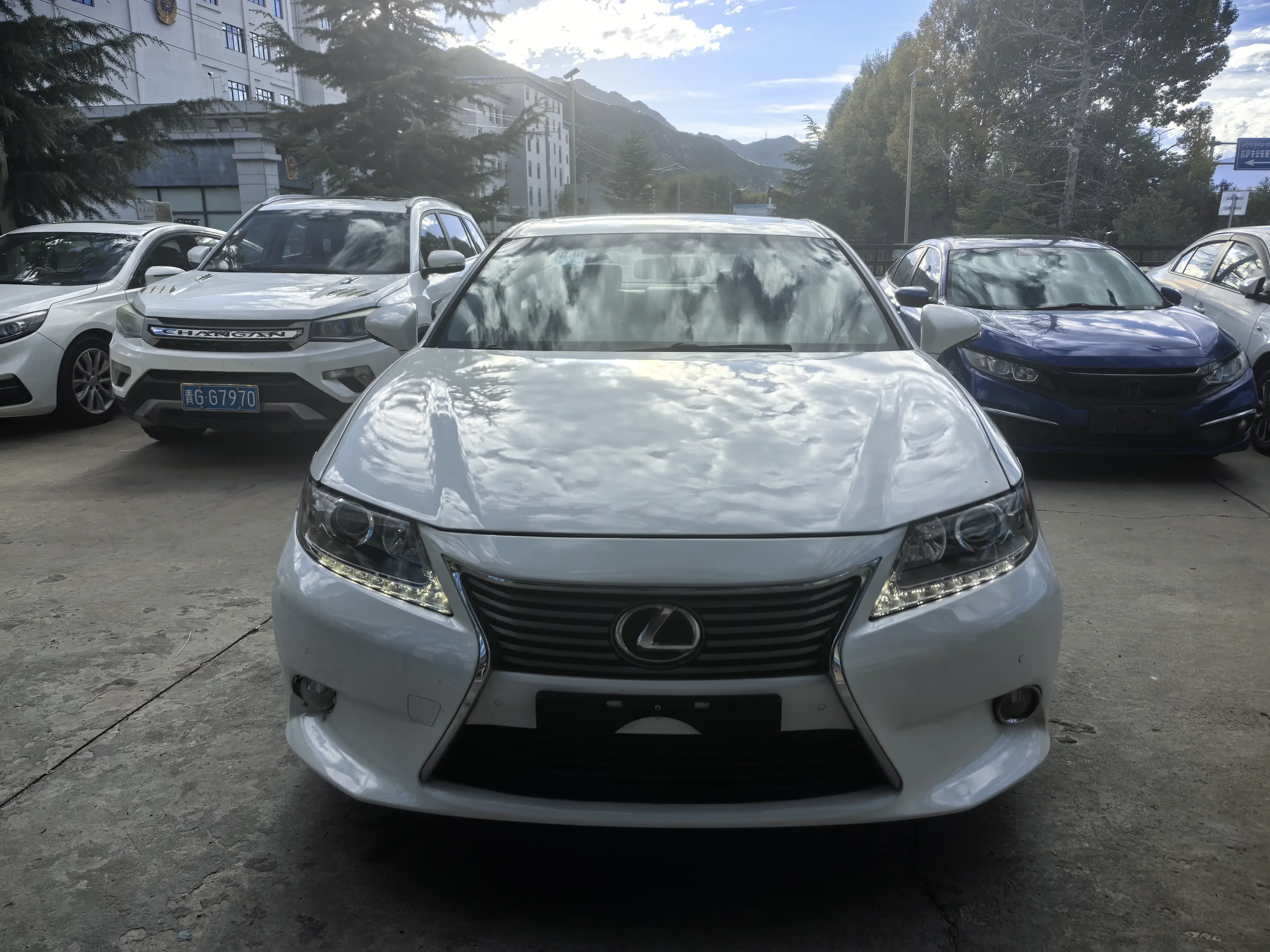 Lexus ES  из Китая
