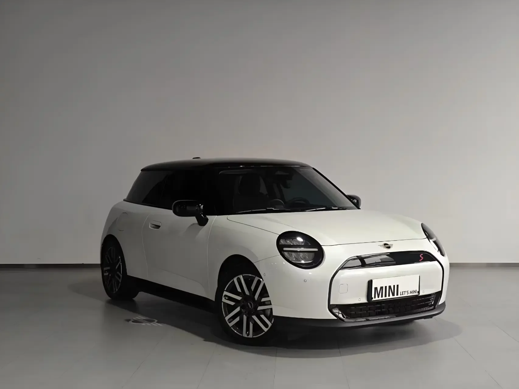 MINI ELECTRIC MINI COOPER