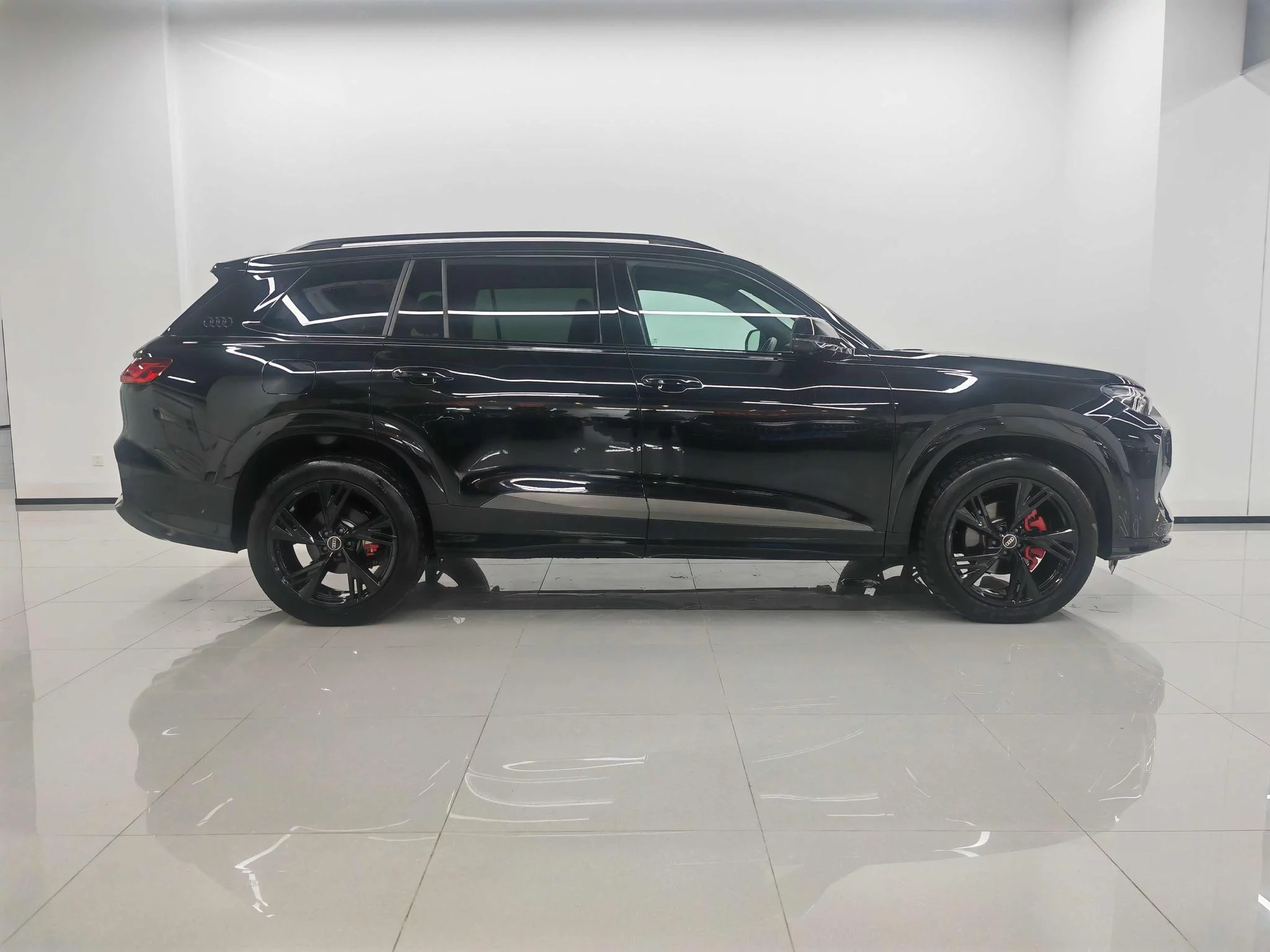 Audi Q6