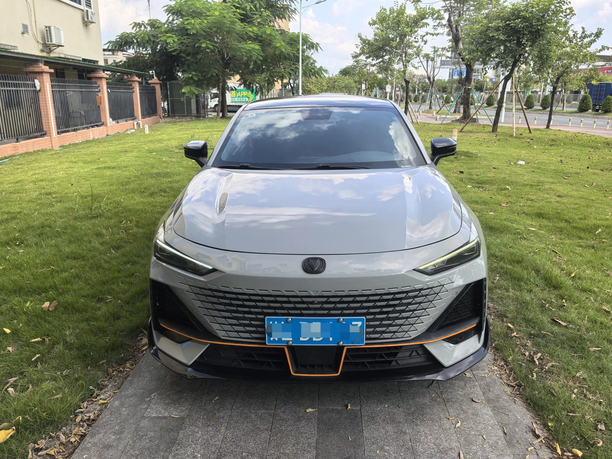 Changan UNI-V
