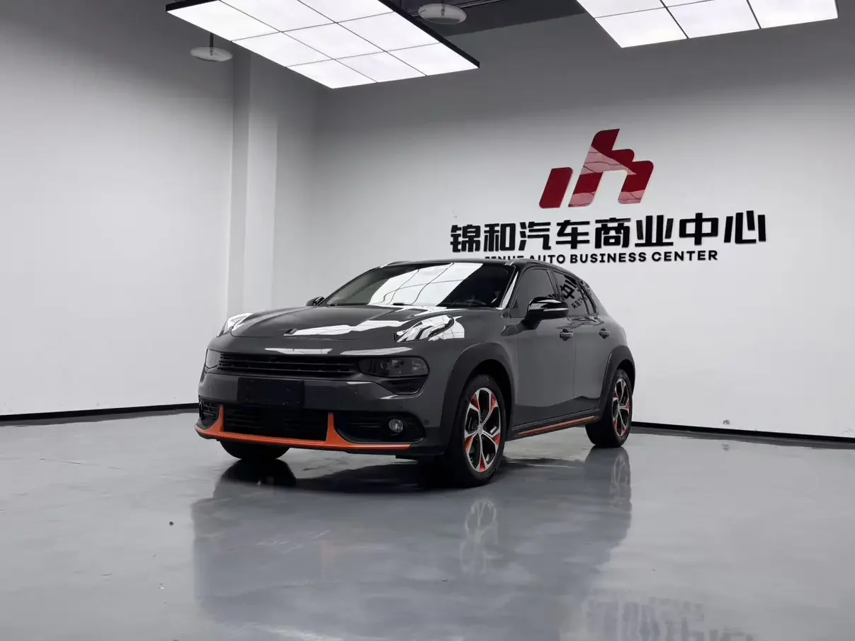 Lynk & Co 02