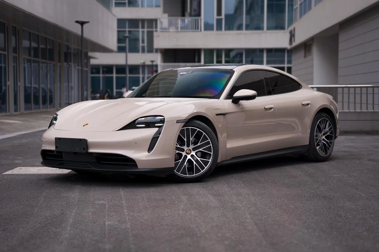 Porsche Taycan