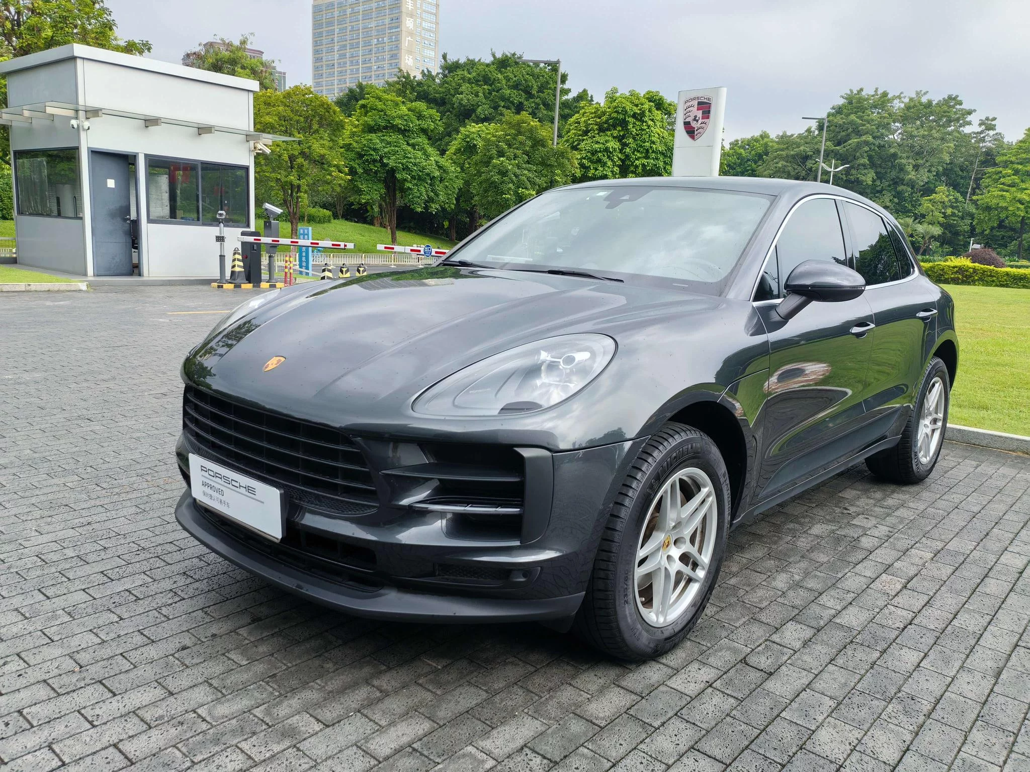 Porsche Macan