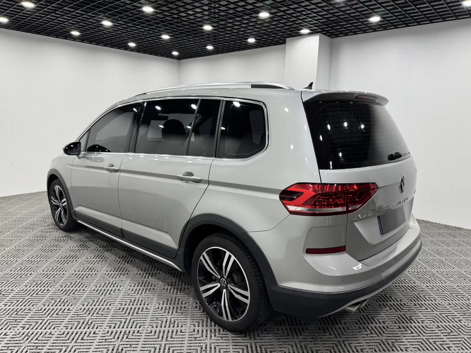 Volkswagen Touran L