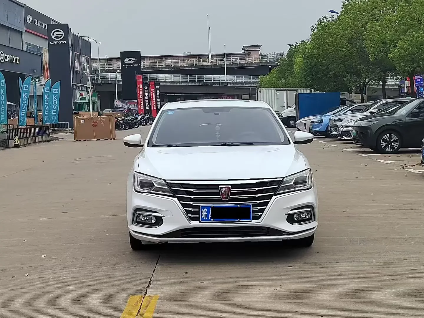 Roewe i5