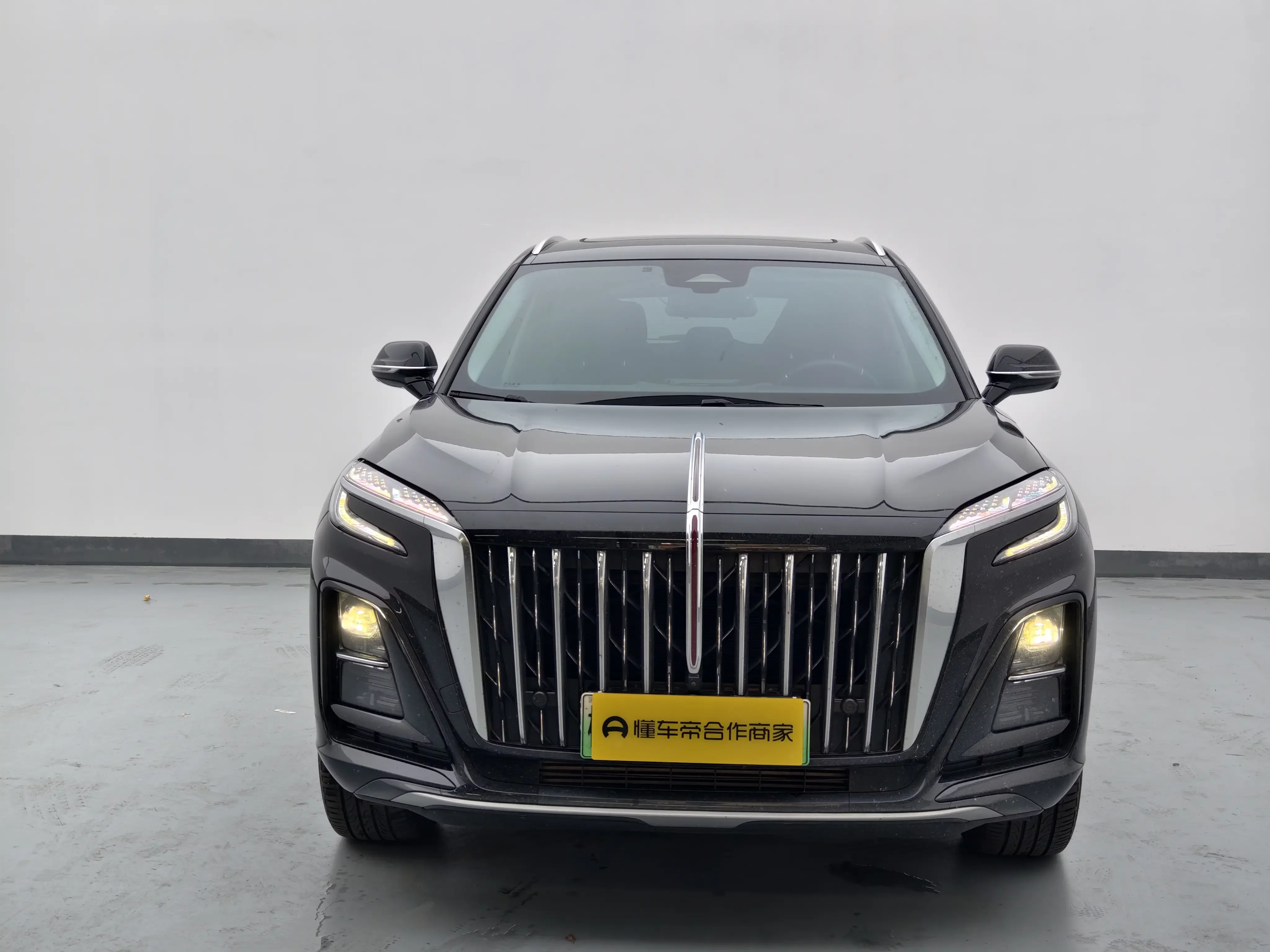 Hongqi HS3 PHEV