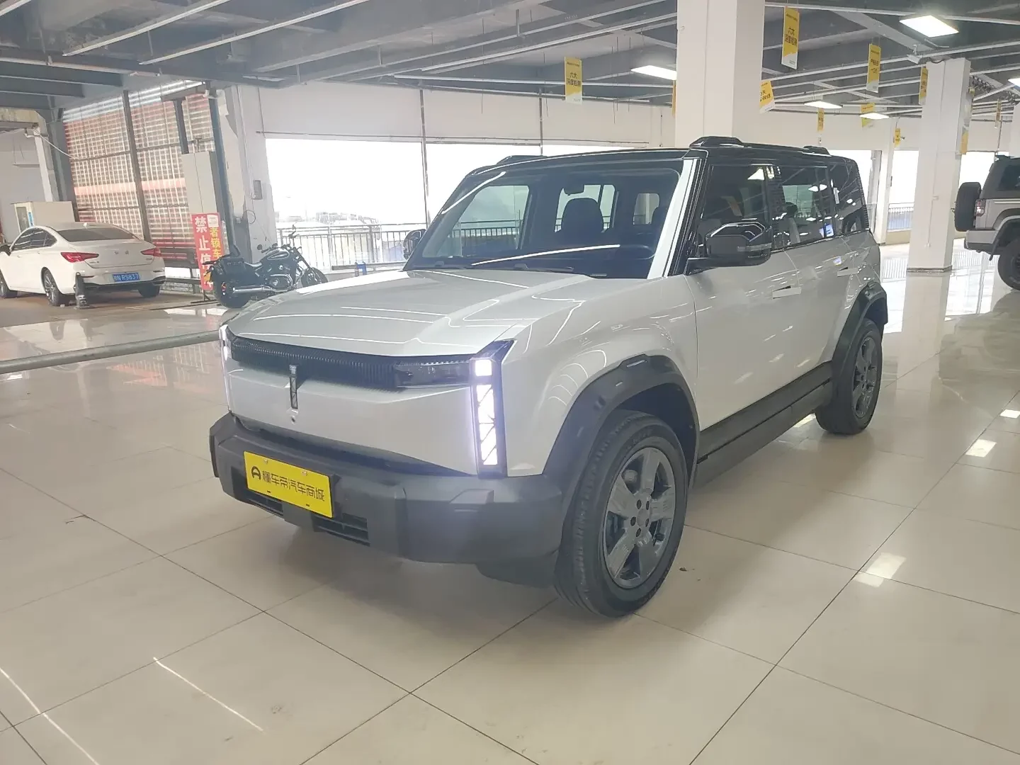 iCAR 03