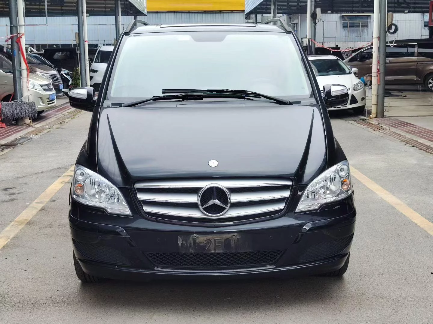 Mercedes-Benz Viano  из Китая