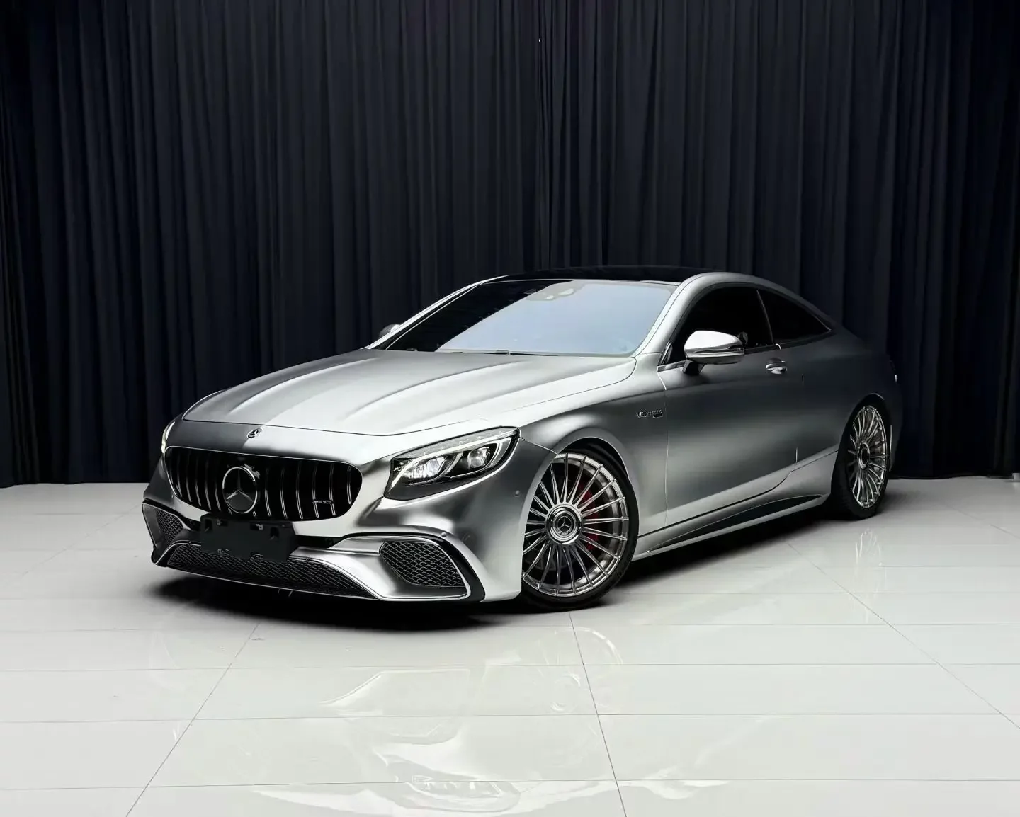Mercedes-Benz S-Class AMG  из Китая