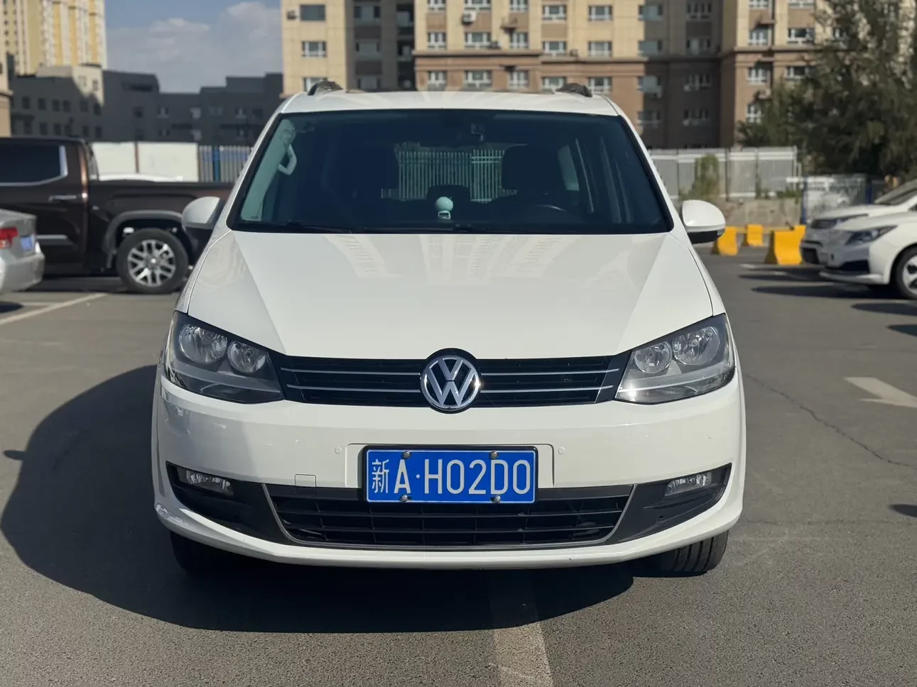 Volkswagen Sharon