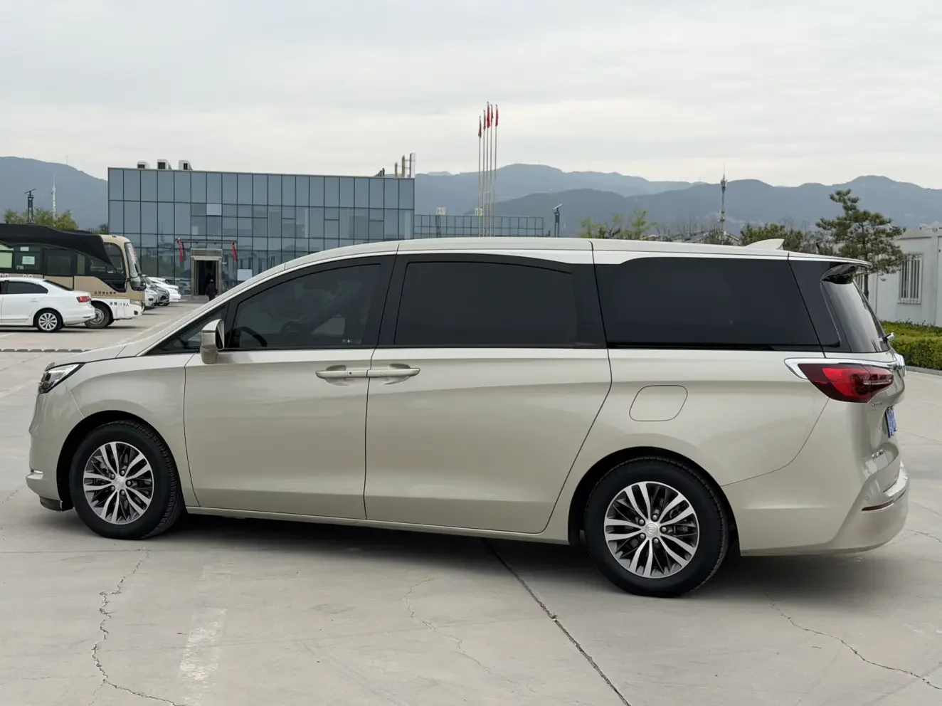 Buick GL8